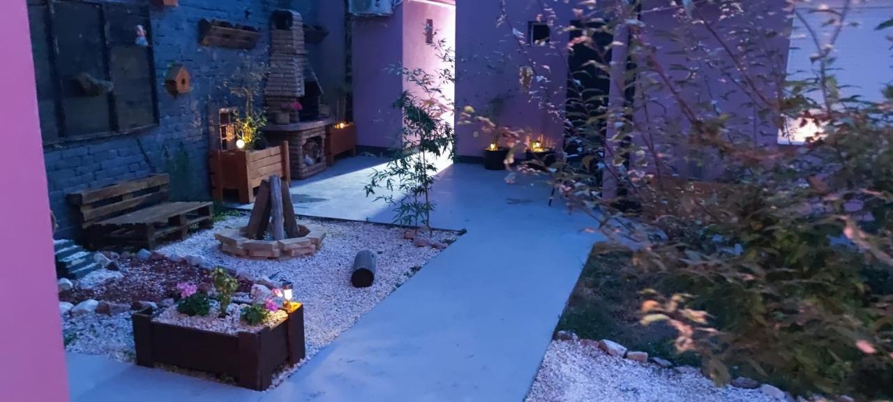 Zen Apartmani Зренянин Екстер'єр фото